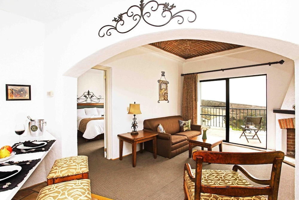 Real Del Mar Golf Resort And Spa 48/64