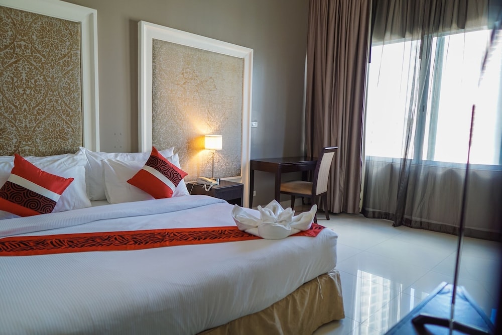 EXECUTIVE, KING BED, CITY VIEW