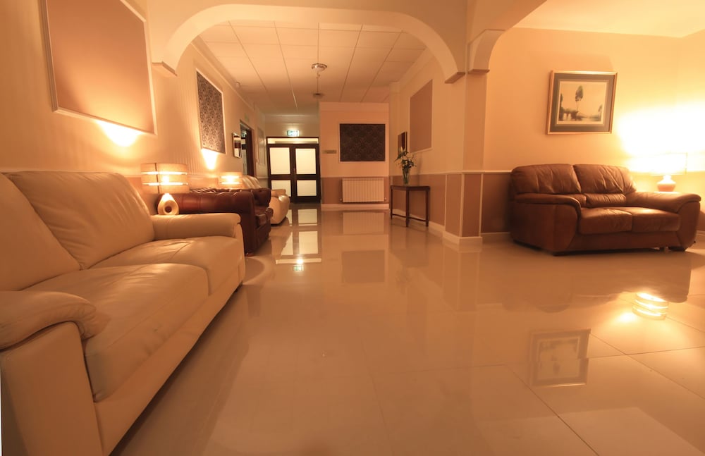 Norfolk Hotel 45/58