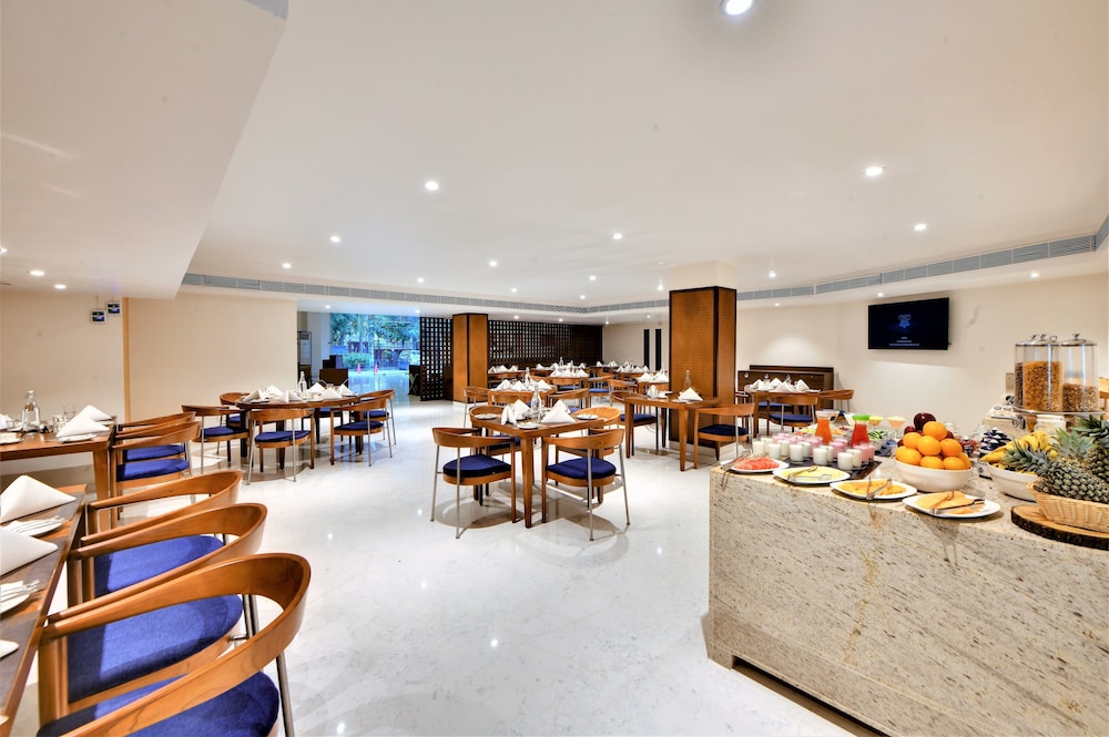 The Fern Residency Subhash Bridge Ahmedabad 52/65
