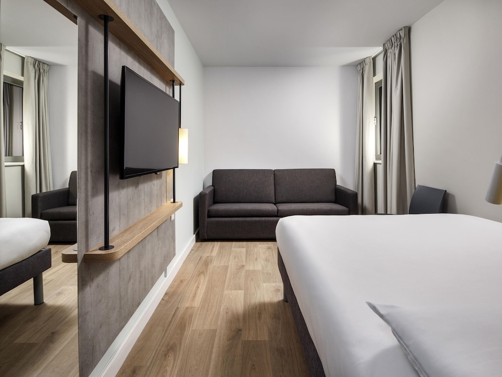 Ibis budget Beauvais Aeroport 1/22