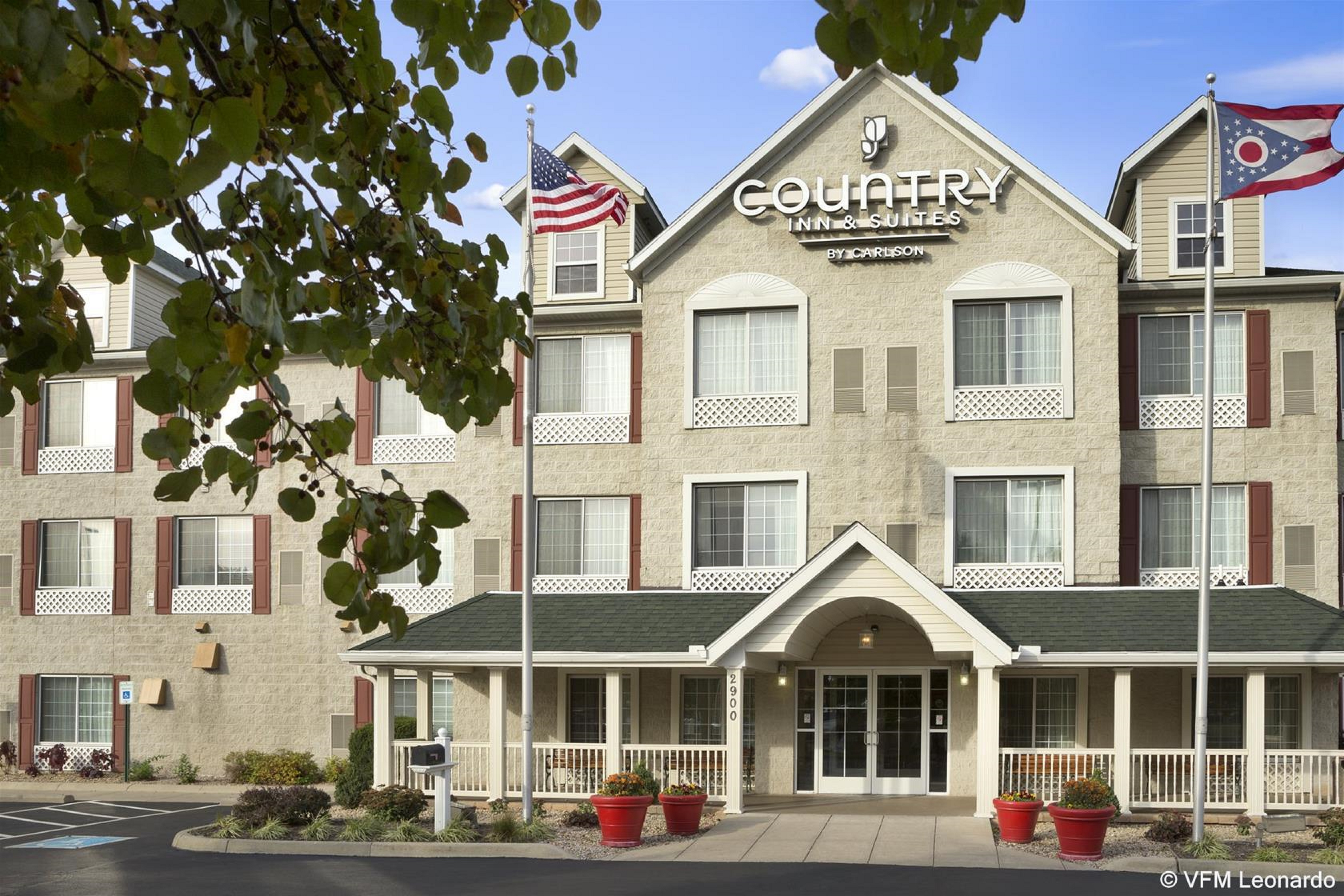 Country Inn & Suites by Radisson, Columbus Airport, OH 33/34