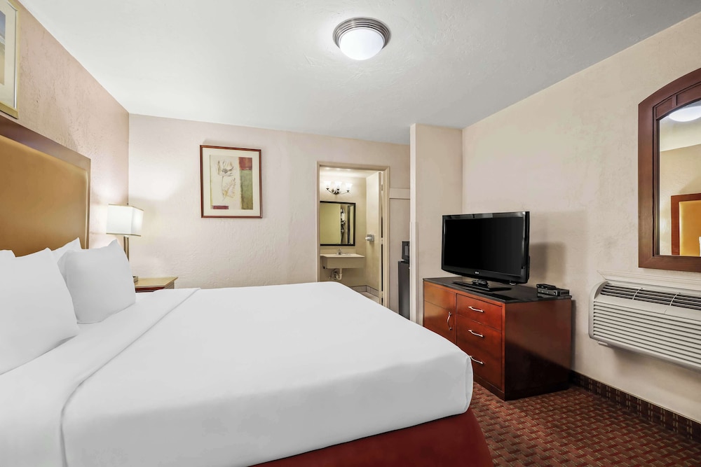 Surestay Hotel By Best Western Blythe 13/39