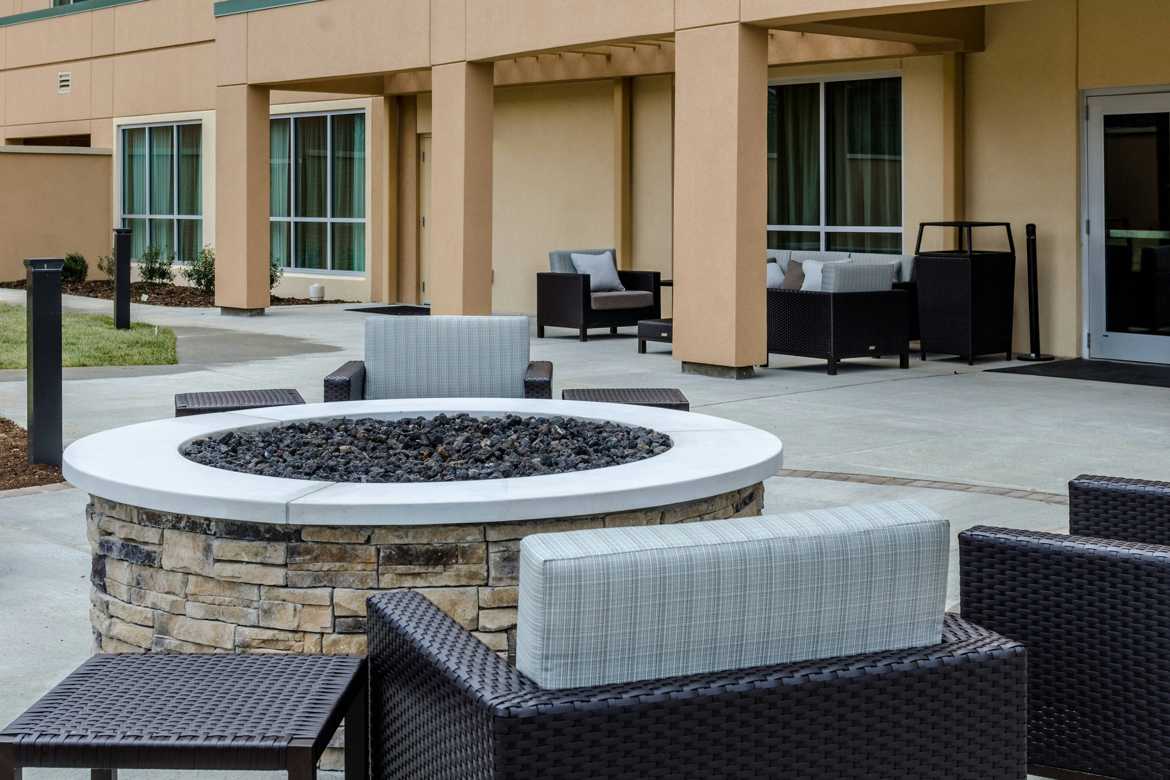 Courtyard Somerset 15/15
