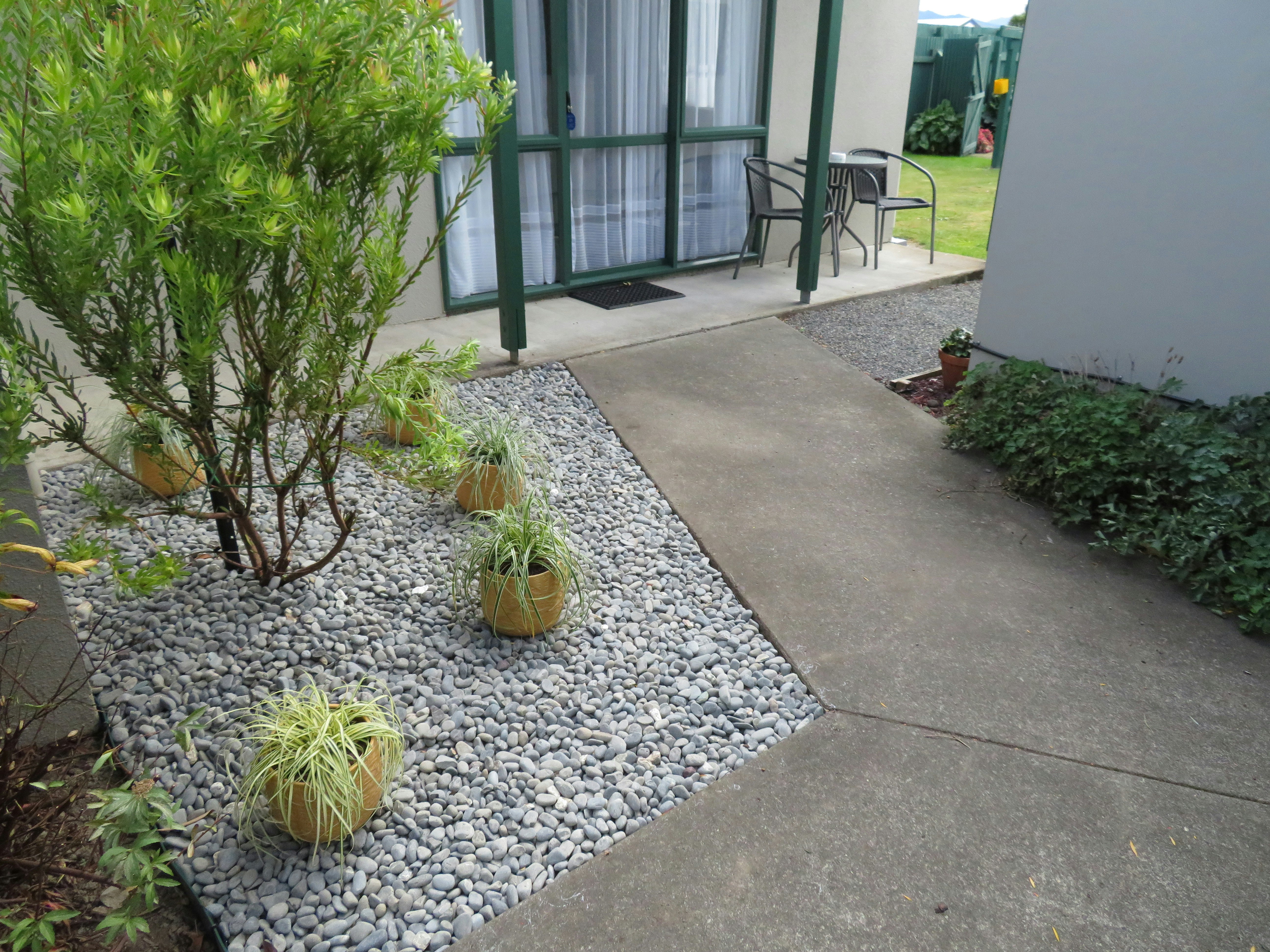 Commodore Court Motel 63/76