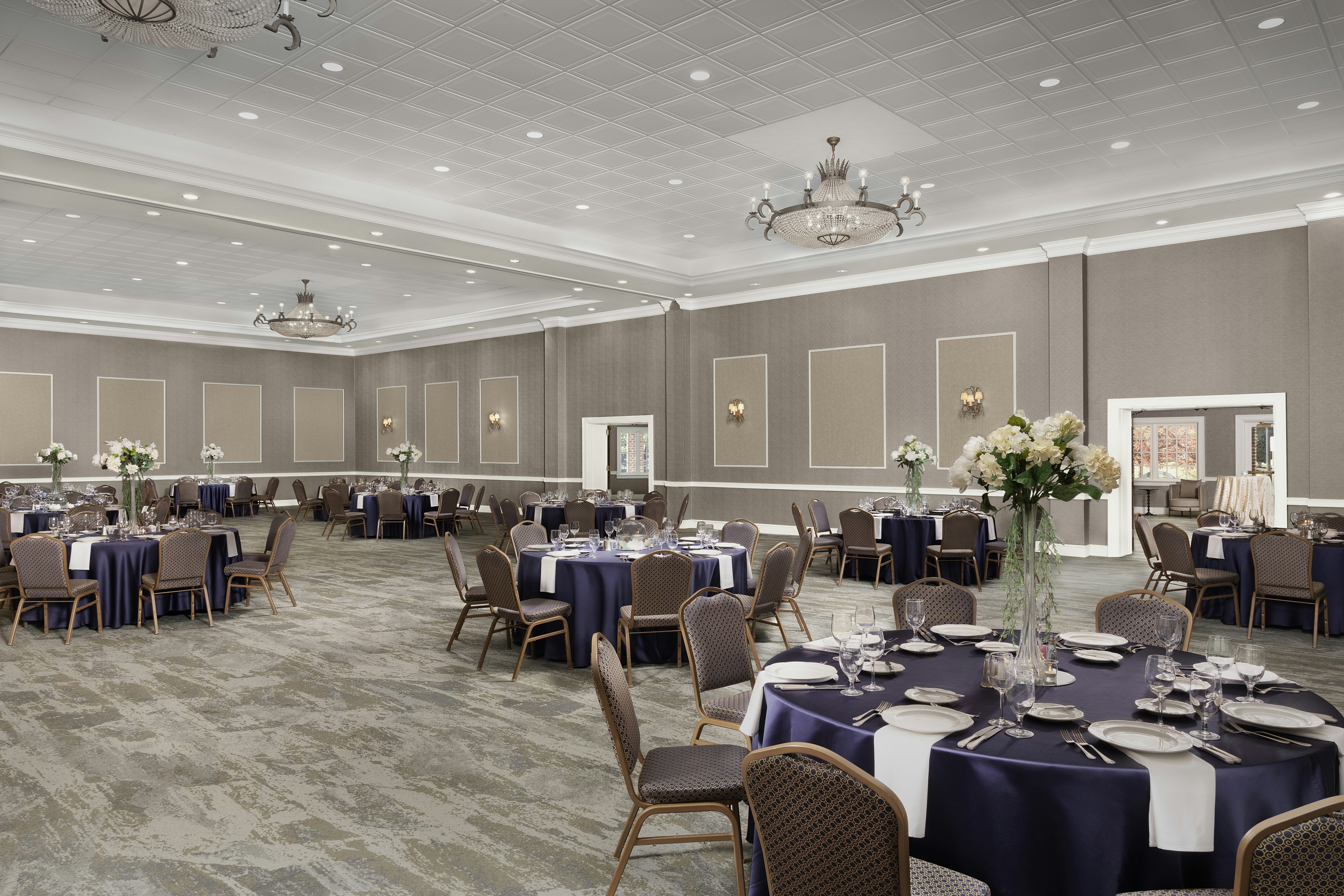 Virginia Crossings Hotel Conference Center 35/41