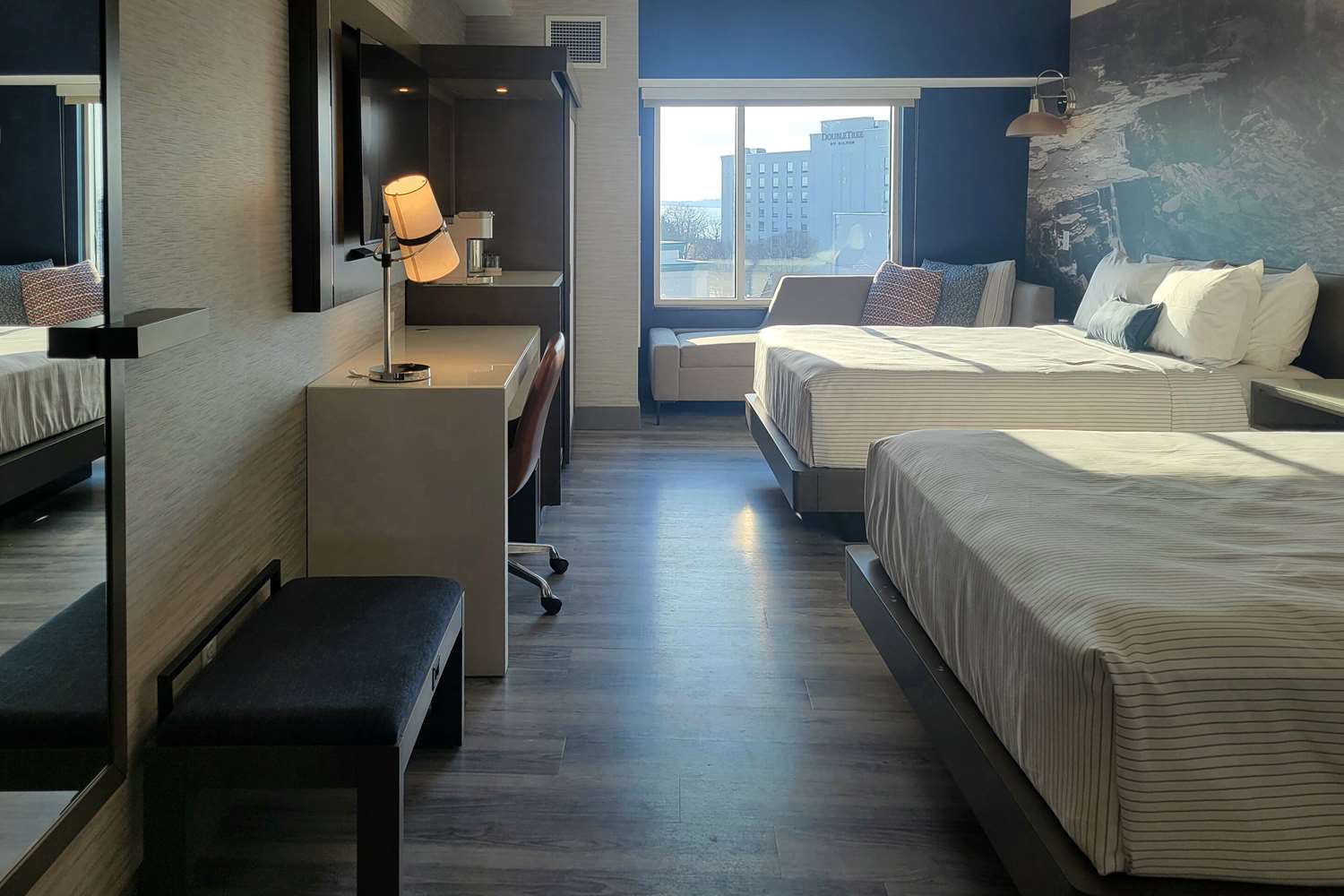 Cambria Hotel Niagara Falls 12/23