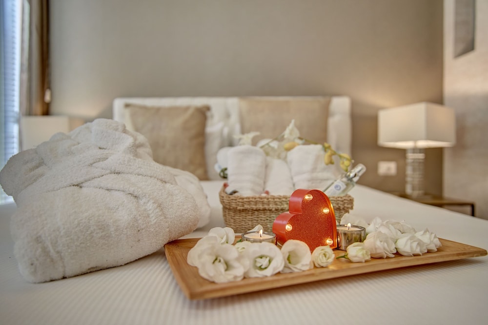 Spagna Boutique Luxury Suites 55/68