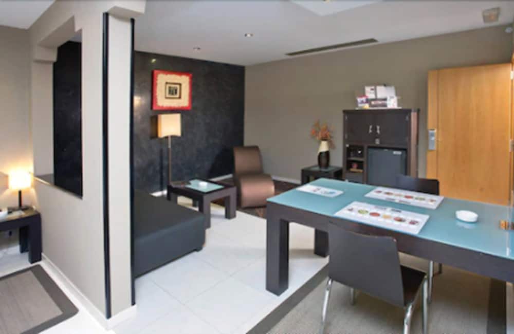 Zouk Hotel 39/50