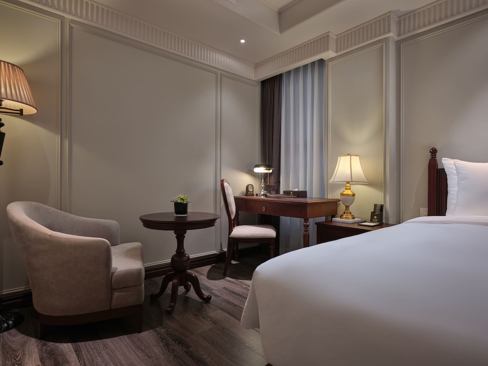 Grand Hotel du LAC Hanoi 14/50