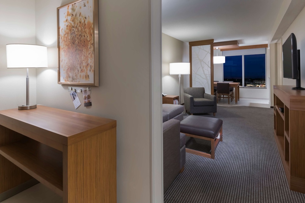 Hyatt Place Marlborough/Apex Center 44/64