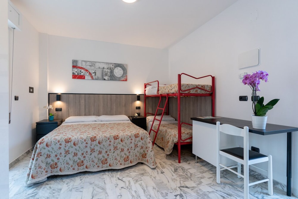 Hotel Saint Tropez 13/30