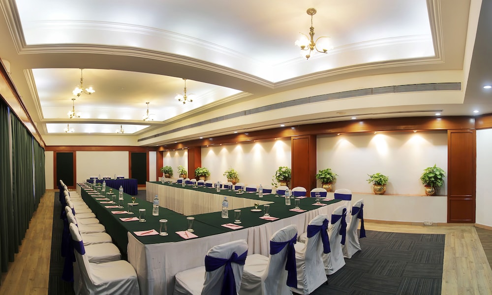 Sayaji Hotel 51/69