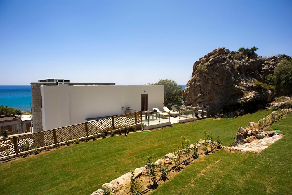 Blue Dream Luxury Villas 57/60