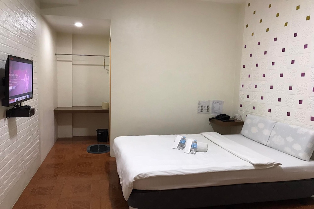 I m Inn Hotel Sorsogon near SM Terminal by ZUZU 24/41