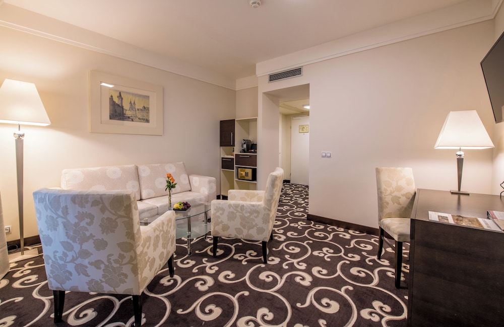 Grand Hotel Bohemia 26/50