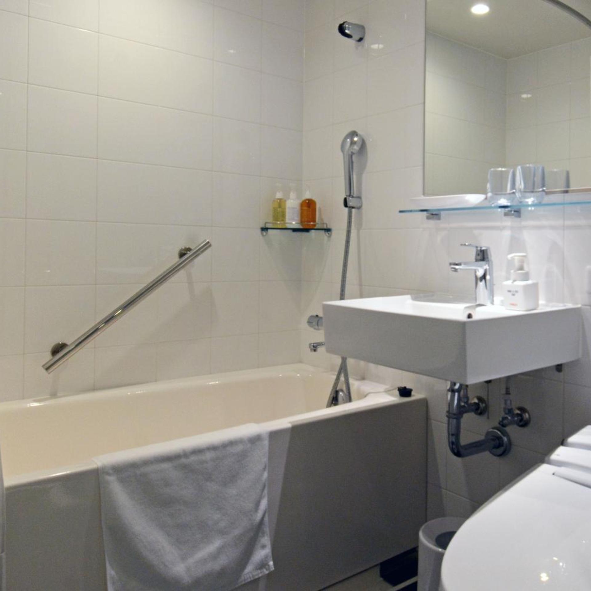 غرفة قياسية بسرير كوين مع أريكة، Hotel Forza Osaka Kitahama 5/6