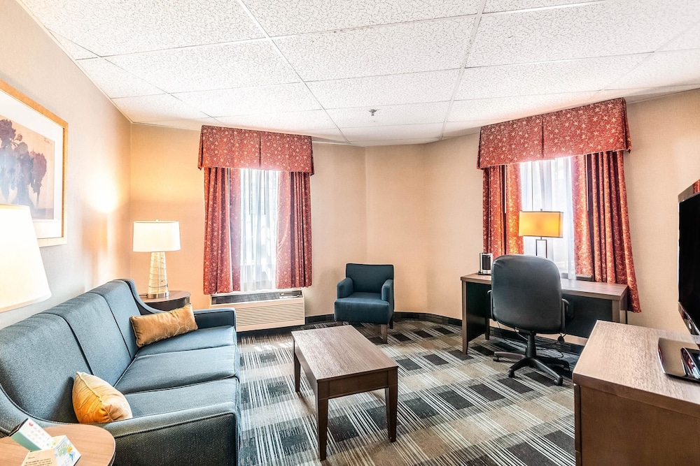 Comfort Inn Ballston 27/42