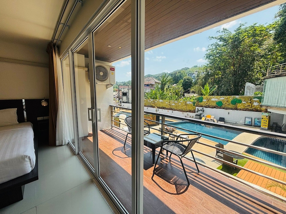 Basic, Twin Beds, Oceanview Treasure Hotel & Residence 9/10