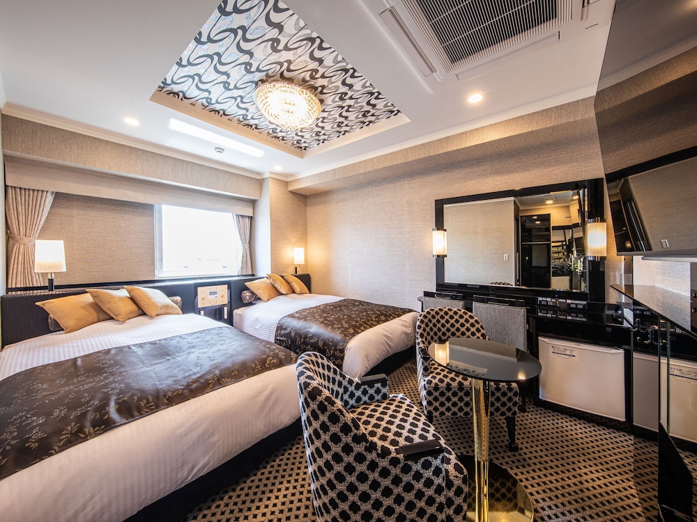 Deluxe, Twin Beds, Shared Bathroom, Central Building