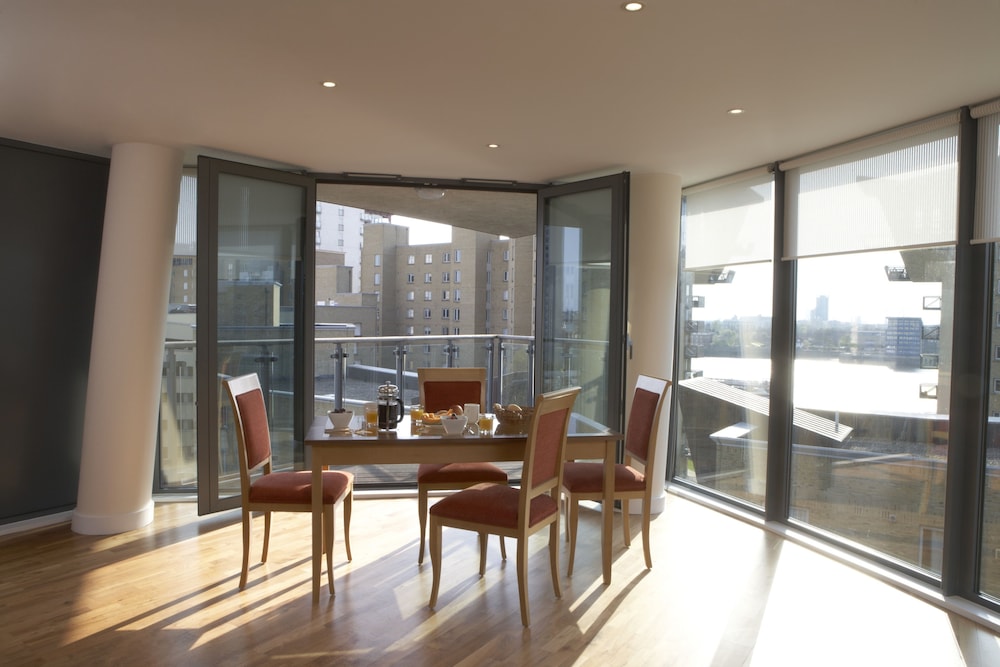 Marlin Apartments Canary Wharf 45/50