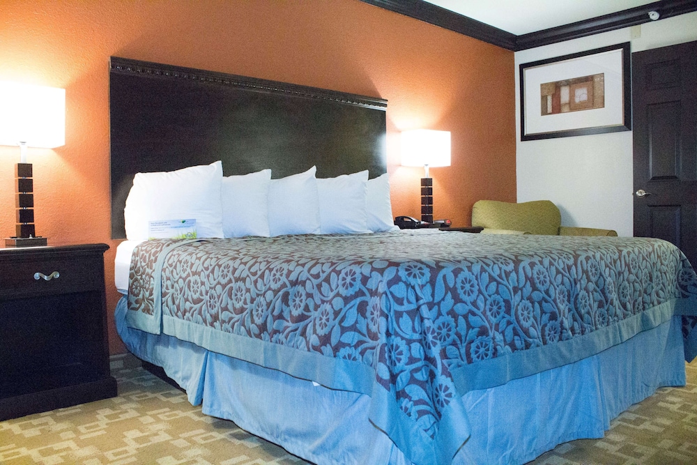 Days Inn by Wyndham Oklahoma City/Moore 14/30