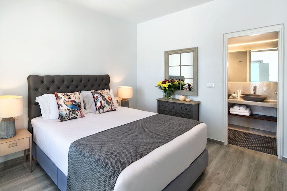 DELUXE, SUITE, SEA VIEW, PRIVATE POOL