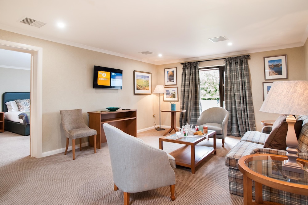 Parkway Hotel And Spa 38/55