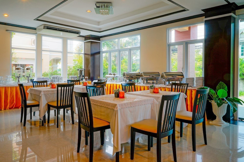 Excella Hotel 48/52