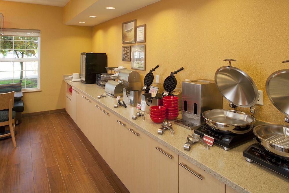 TownePlace Suites Medford 17/41