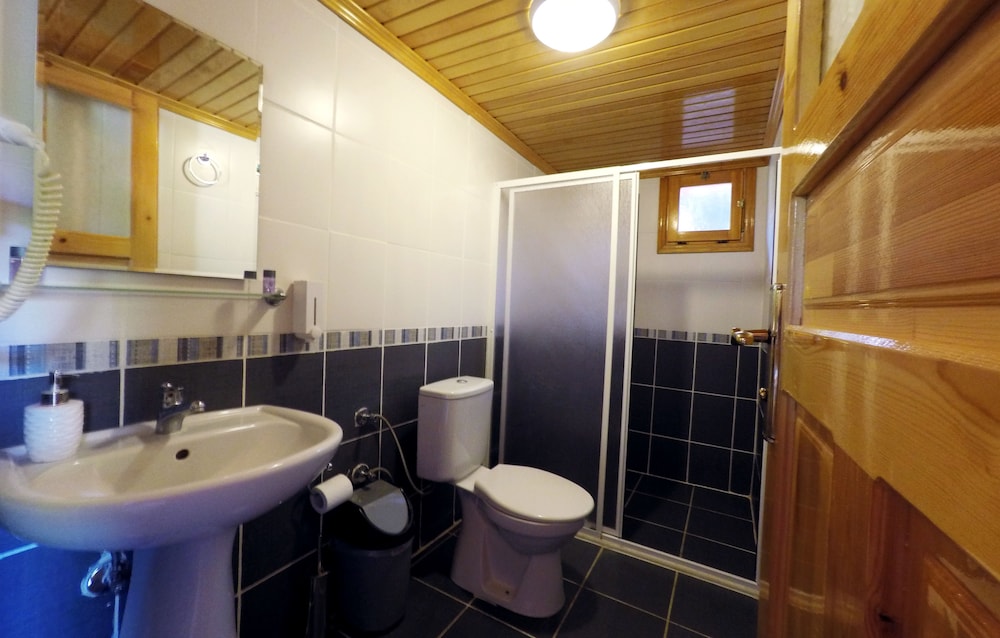 Baris Pension & Bungalows 46/50