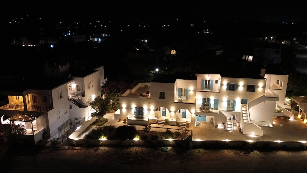 Eleana Studios 3/49