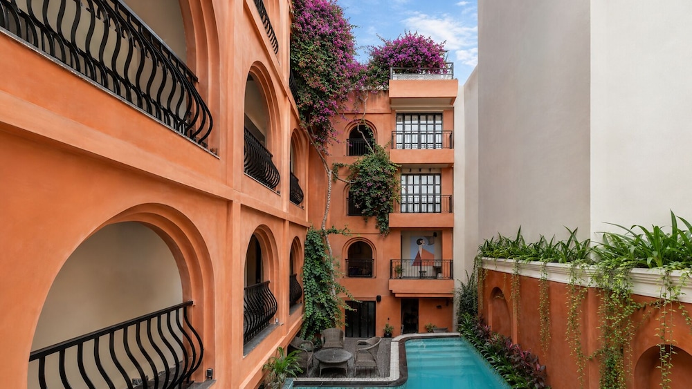 HOTEL POONAM HAVELI 46/50