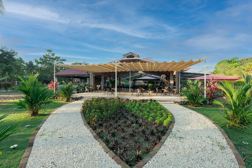 COSTA PACIFICA HOTEL 44/50