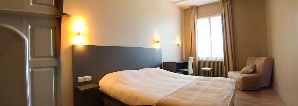 AUBERGE DUPUYTREN 12/21