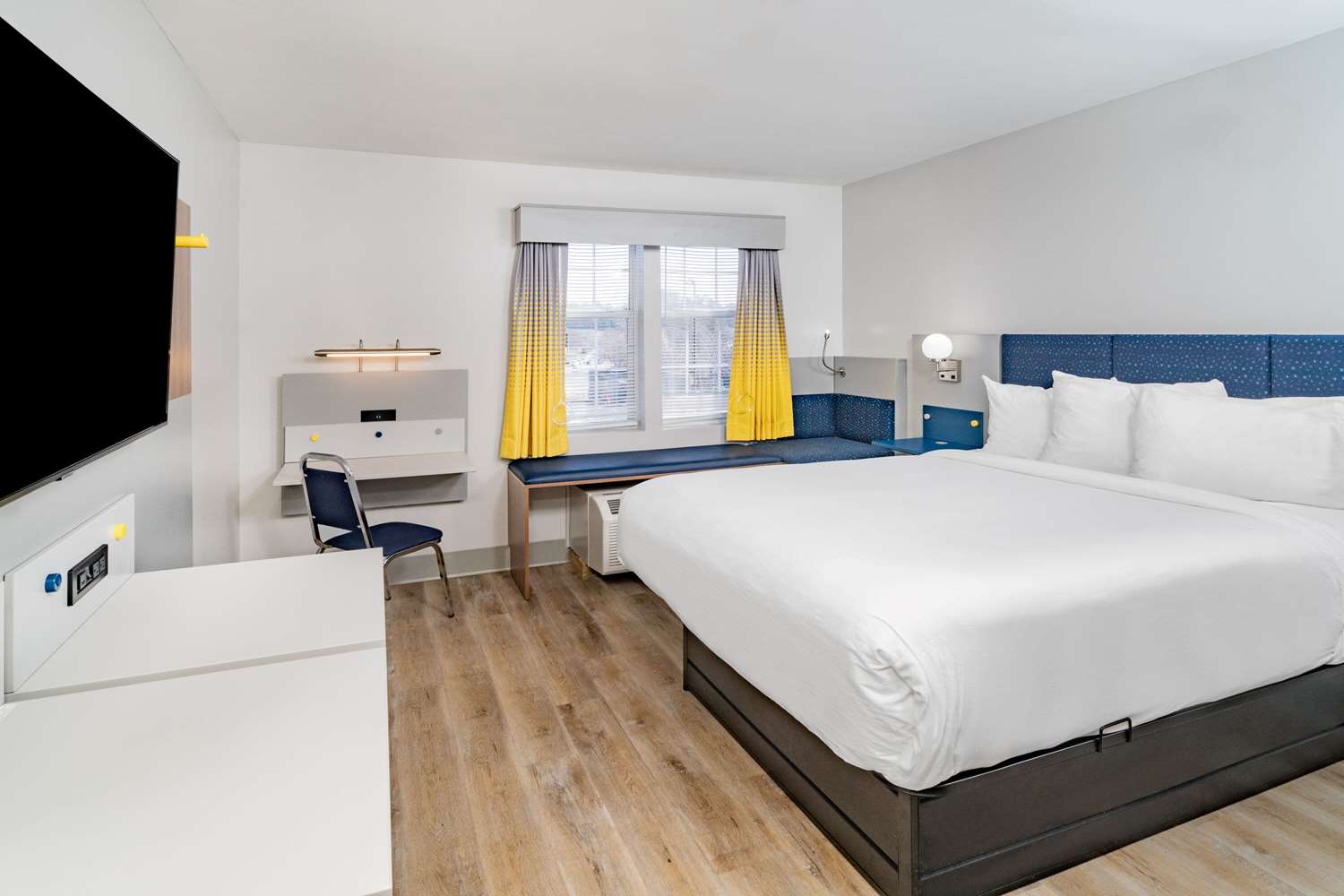 Microtel Inn & Suites by Wyndham Athens 8/45