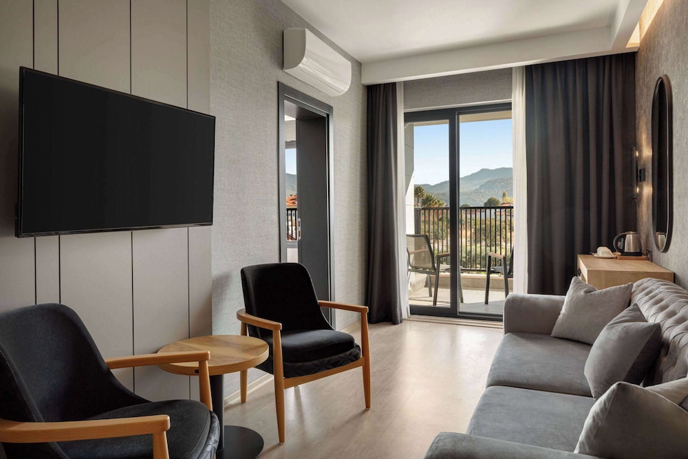 Ramada by Wyndham Dalaman 46/64