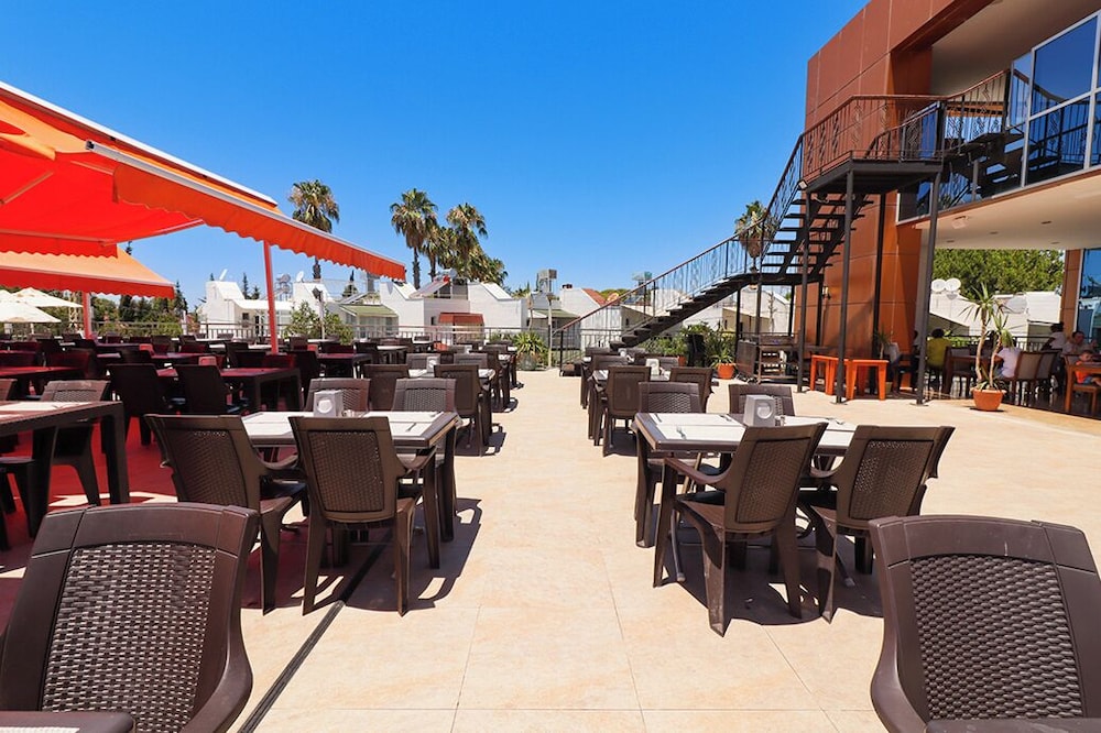 Throne Beach Resort and Spa 33/50