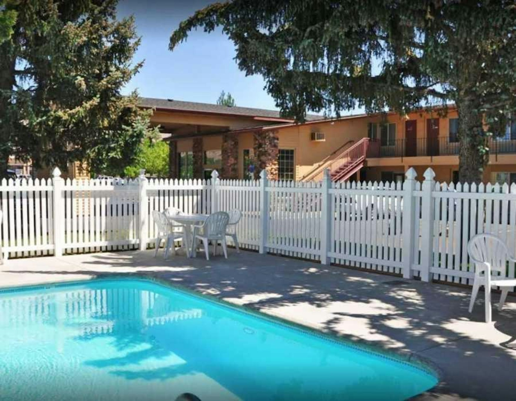 Cimarron Inn Klamath Falls 34/35