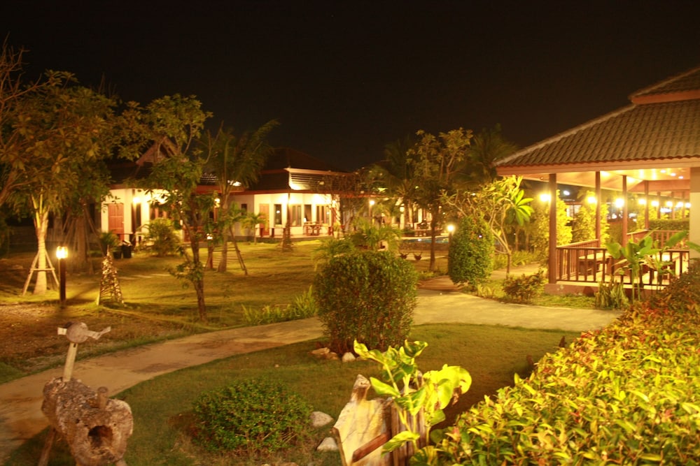 Waterside Resort 60/70