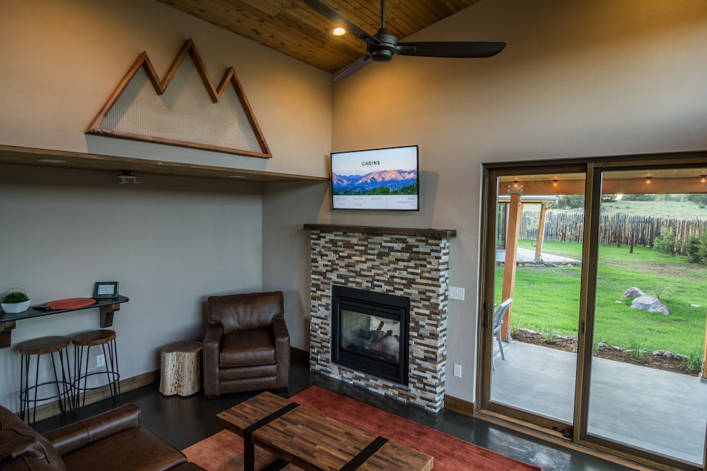 Royal Gorge Cabins 47/69