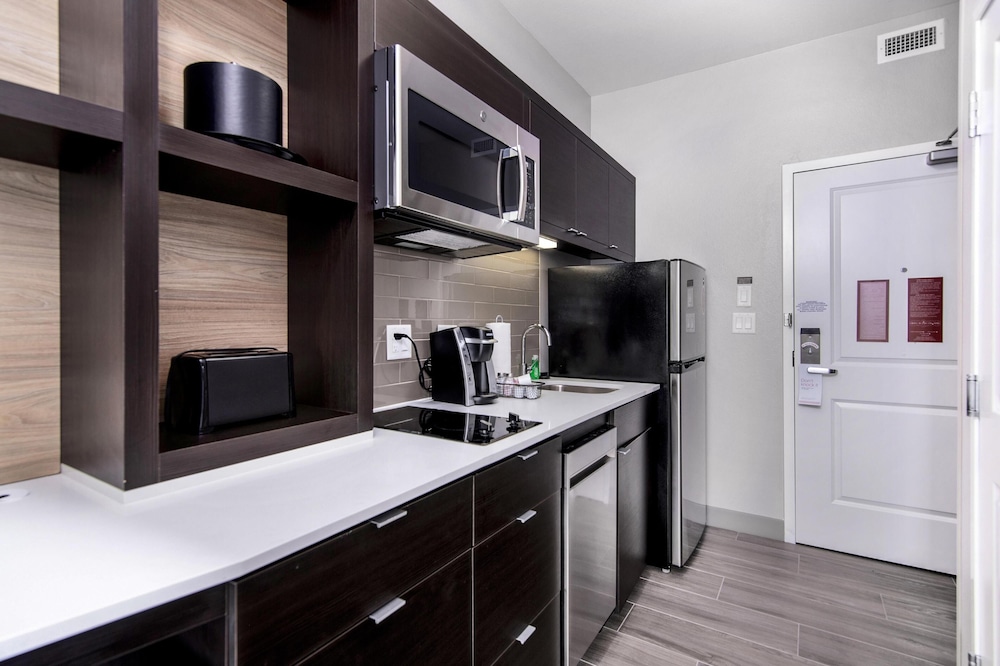 TownePlace Suites by Marriott Houston Hobby Airport 6/42