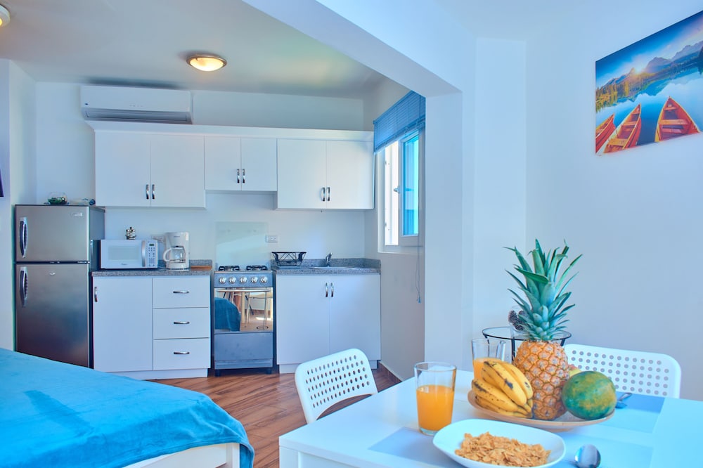 Tropical Casa Laguna 23/50