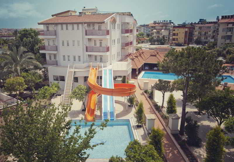 Cats Garden Studio and Apartments 27/32
