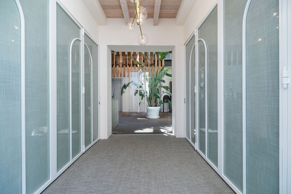 Aristoy Hotel 3/17