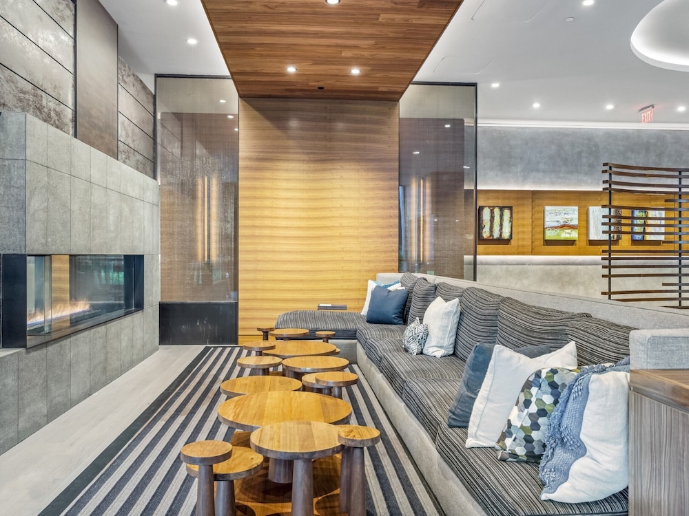 Global Luxury Suites at Reston Town Center 48/75