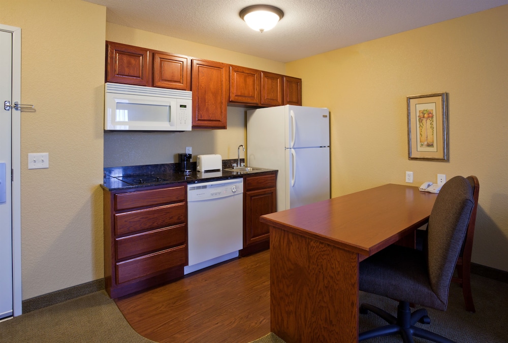 GrandStay Residential Suites Hotel 38/56