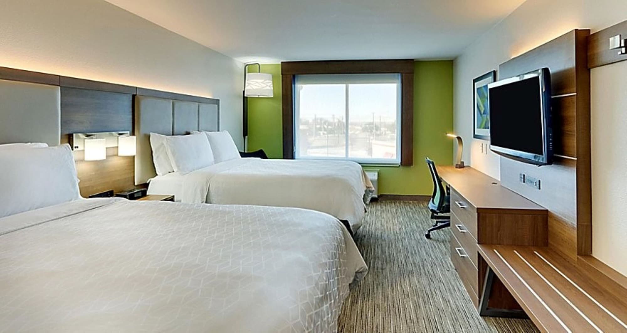 غرفة قياسية بسريرين كوين، Holiday Inn Express Hotel And Suites Mankato East 3/5