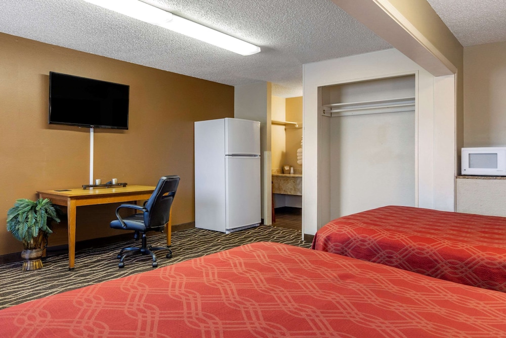 Econo Lodge Ellensburg Near University 20/35