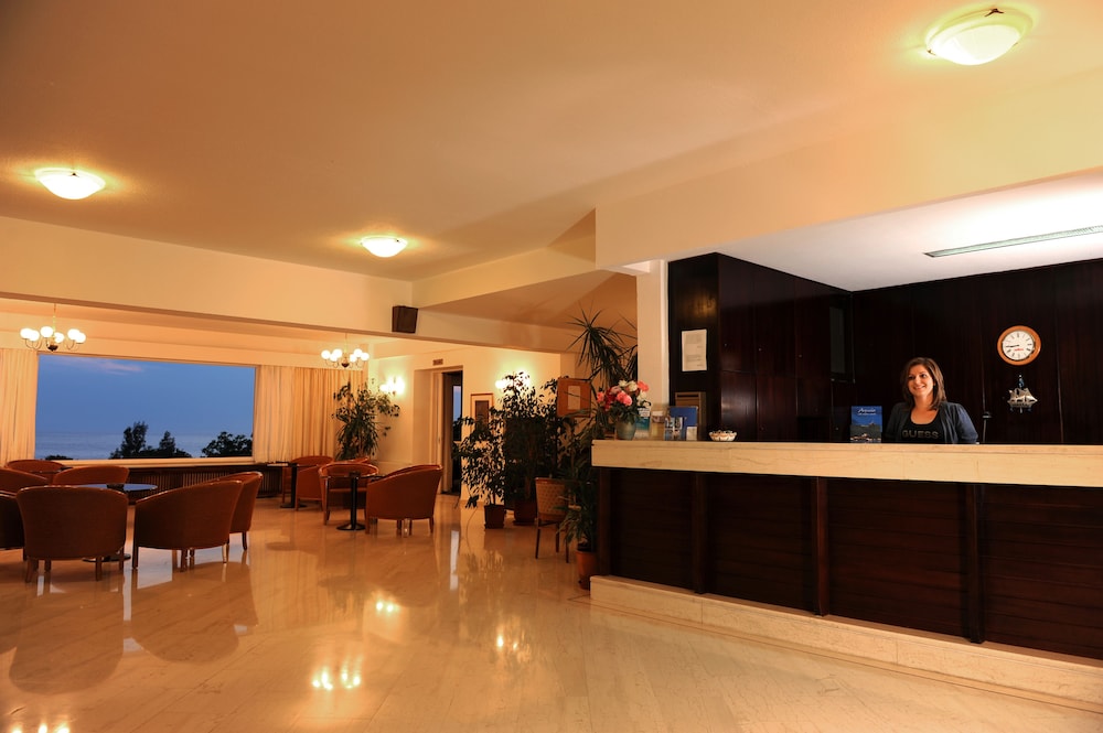 Hotel Delfinia 15/87